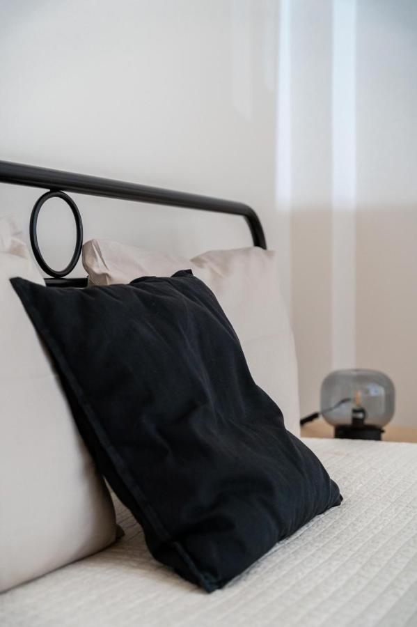 Elena 4 Apartment เนอาเปรามอส ภายนอก รูปภาพ