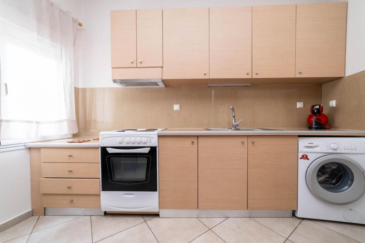 Elena 4 Apartment เนอาเปรามอส ภายนอก รูปภาพ